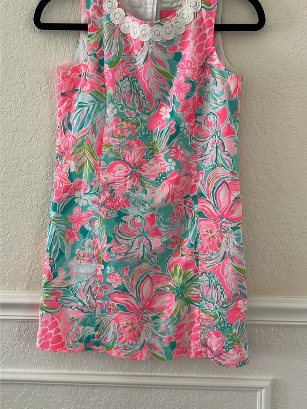 Lilly Pulitzer- Sleeveless Floral Shift Dress in Pink & Aqua
